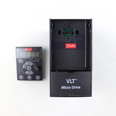 インバーターシリーズ マイクロドライブ VFD 132f0017 FC-051